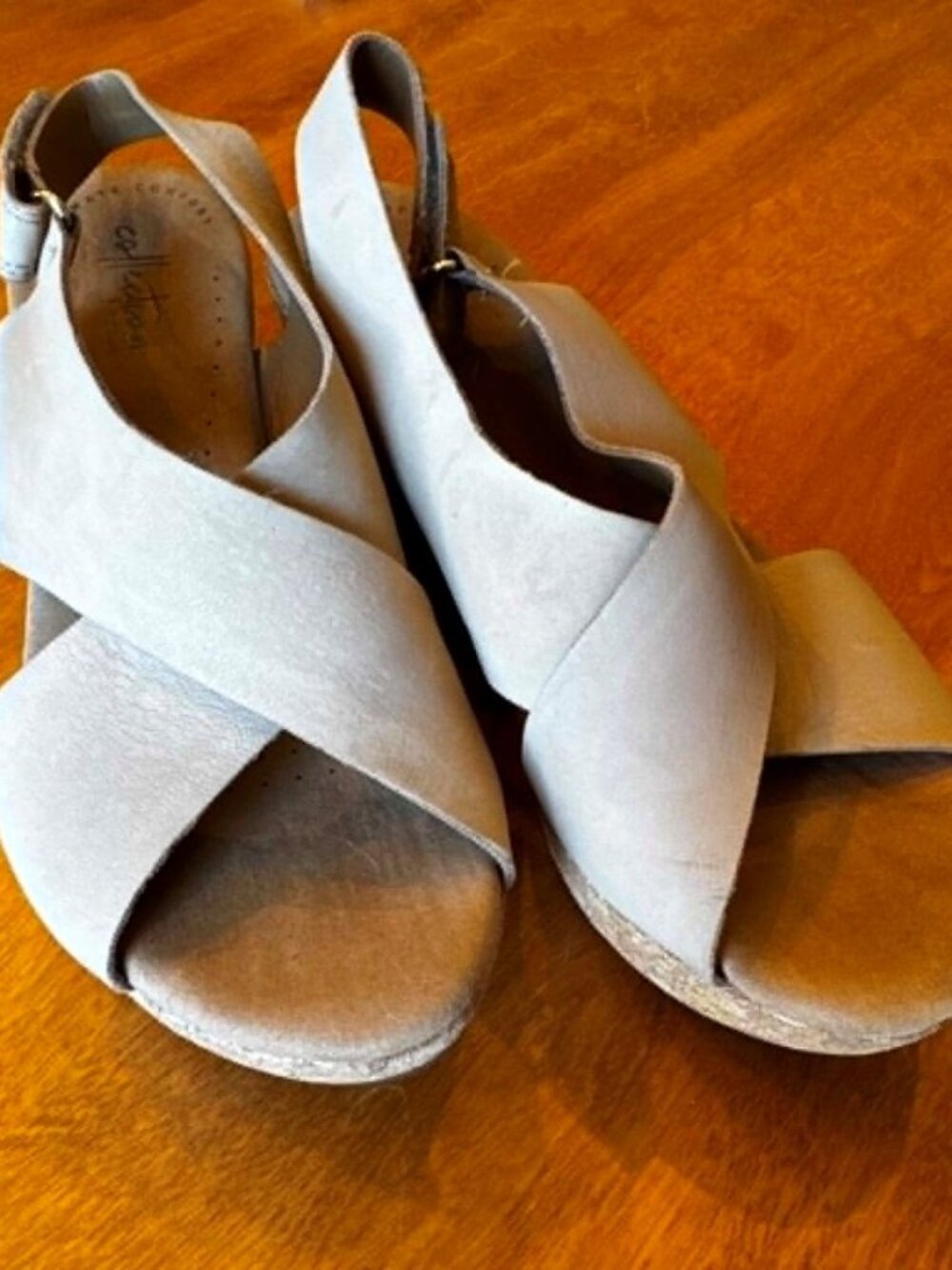 Clarks Collection Taupe Wedge Sandals Women's Size 6.5 Comfort Slingback - Picture 2 of 4